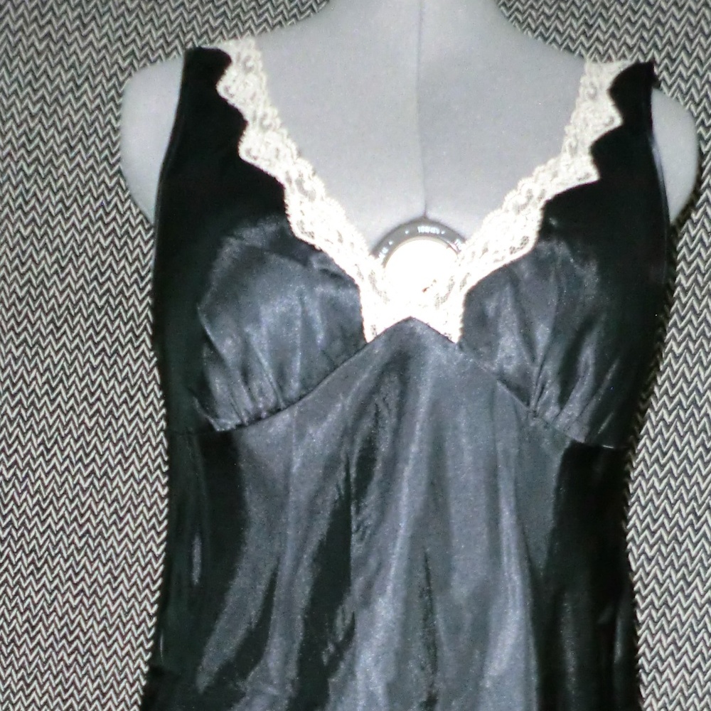 Victoria Secret Night Gown Sz L